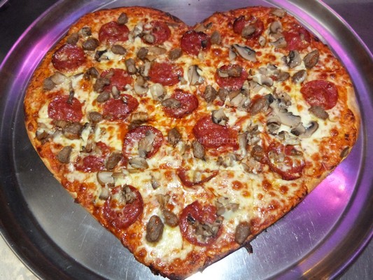 Heart of Angel's Pizza.Pasta.Combo