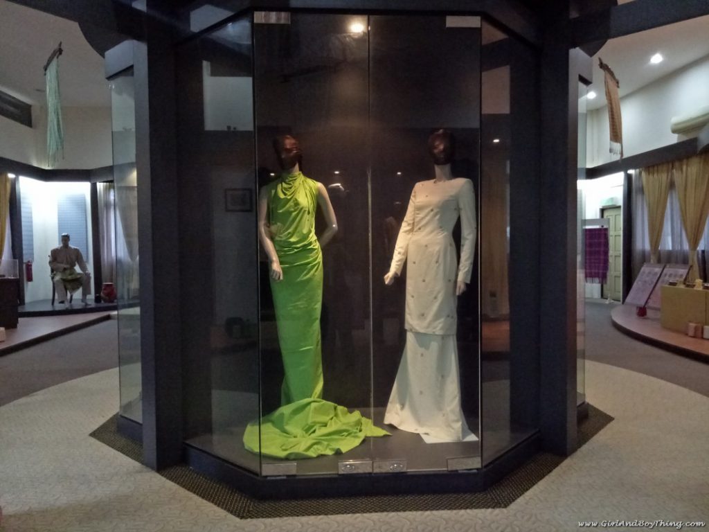 The Art of Hand-woven Fabrics at Tenun Pahang Diraja