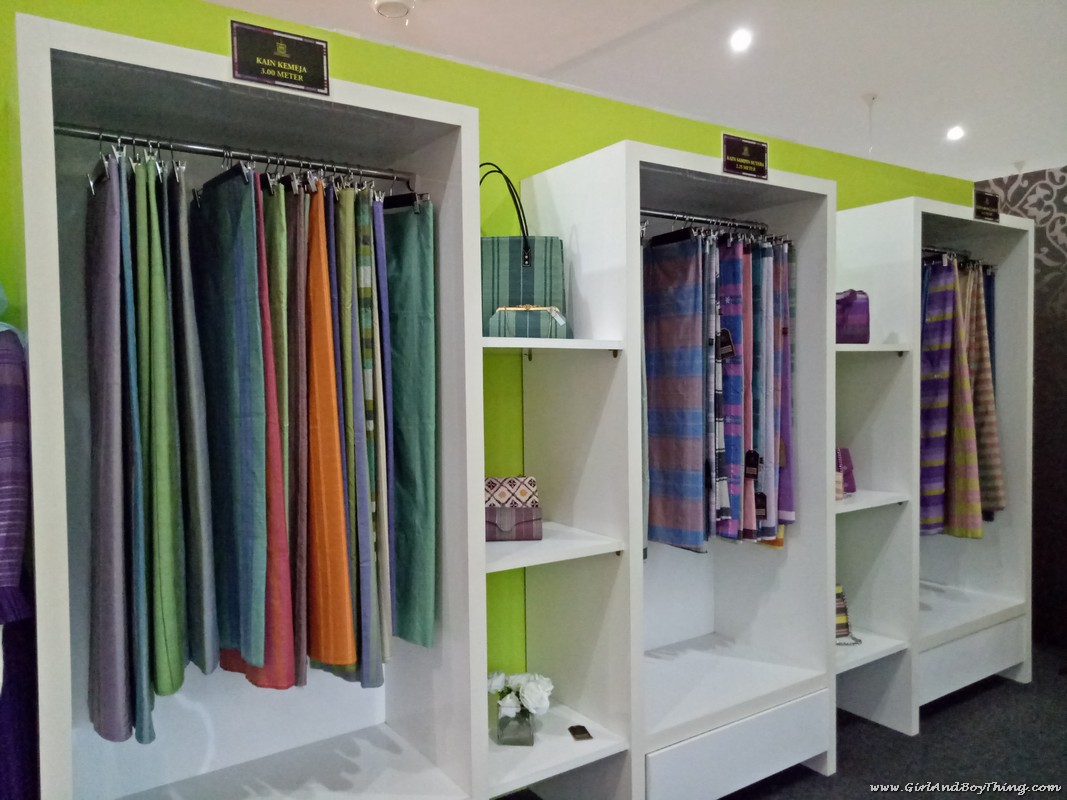 The Art of Hand-woven Fabrics at Tenun Pahang Diraja