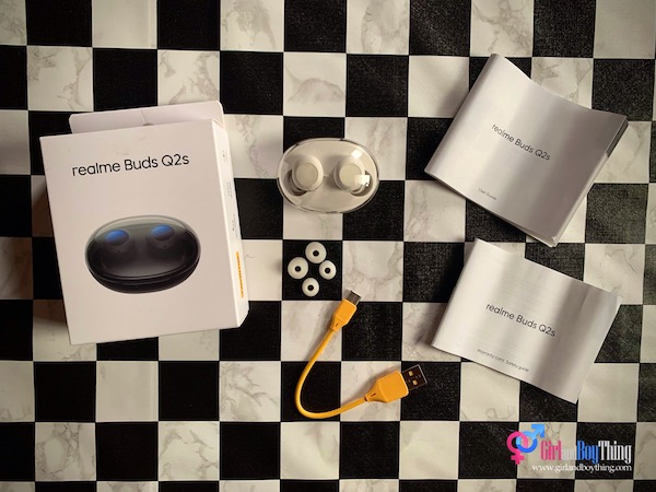 realme Buds Q2s Review: Where Functionality Meets Style