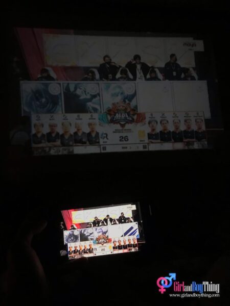 LUMOS DAWN SMART PROJECTOR REVIEW + GIVEAWAY